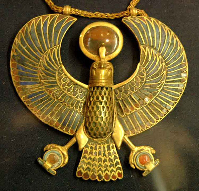 Ожерелье с подвеской в форме сокола. Гробница Тутанхамона.