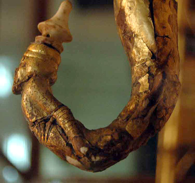 Колесница Тутанхамона. Резное украшение.
