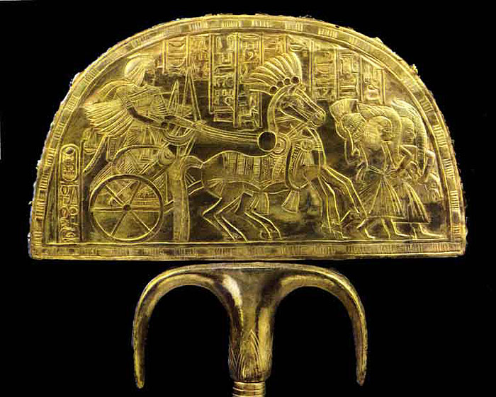Опахало с изображением колесницы. Сторона 2. Гробница Тутанхамона.