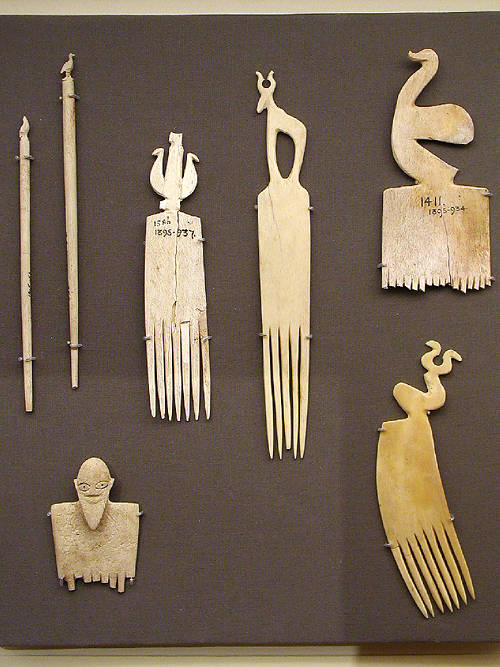 Резные предметы из слоновой кости. Эшмоловский музей.