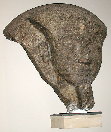 Гранитная голова Рамсесса VI. Британский музей