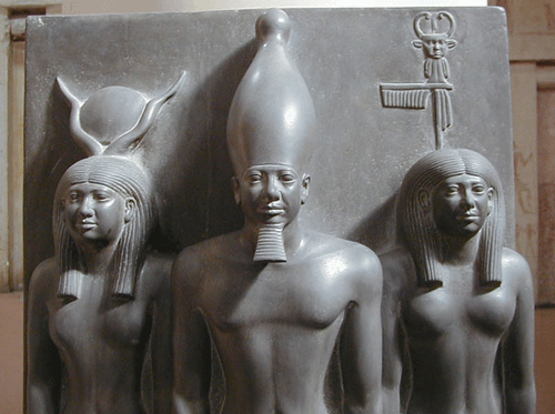 Скульптура фараона Менкаура. Каирский музей.