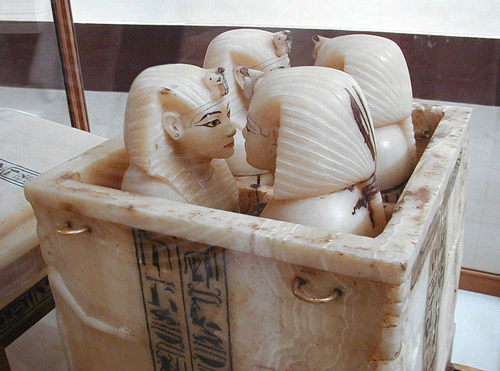 Канопы из гробницы Тутанхамона. Каирский музей.