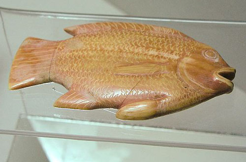 Ложка в форме рыбы. Каирский музей .