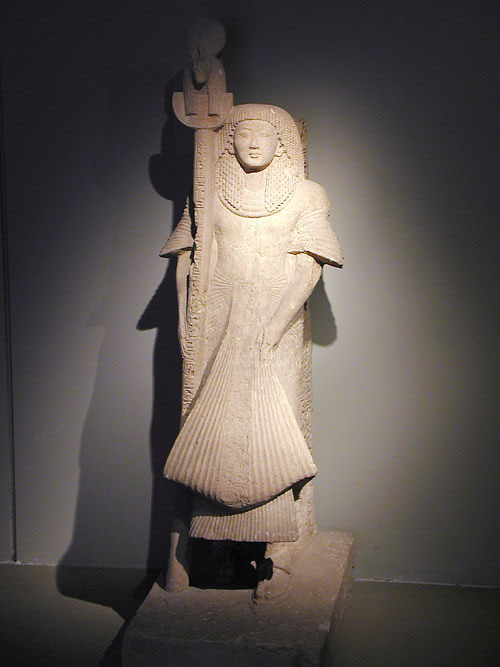 Статуя Небре. Каирский музей .