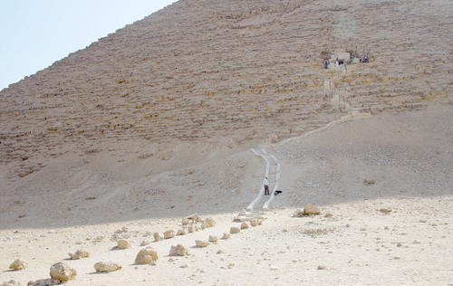Северный вход в северную пирамиду Снофру в Дахшуре