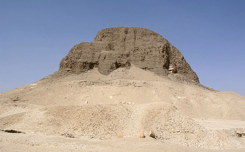 Пирамида Сесостриса II в Эль - Лахуне.