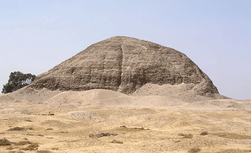Пирамида Аменемхета III в Хаваре.