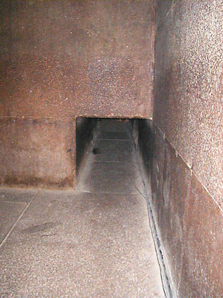 Вход в камеру Царя. Пирамида Хуфу (Хеопса).