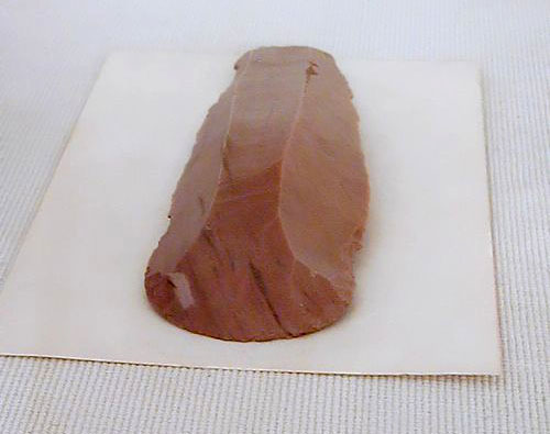 Кремниевый нож, найденный в солнечной барке Хеопса. Пирамида Хуфу (Хеопса).