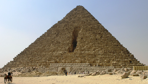 Северная сторона и вход в пирамиду. Пирамида Микерина (Менкаура).