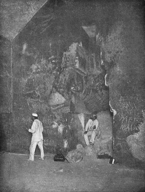 Ниша в стене Камеры царицы. Пирамида Хеопса в 1909 году.