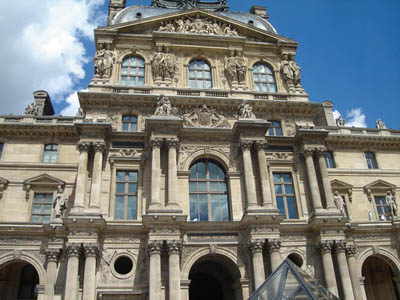 Музей в Лувре