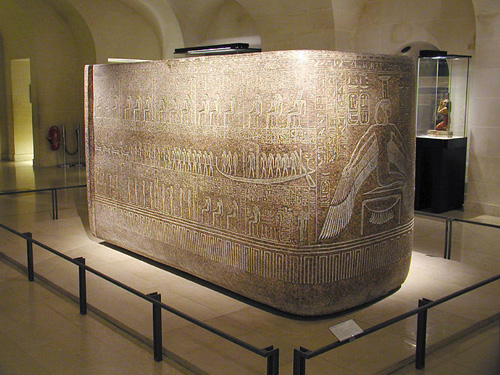 Саркофаг фараона Рамсесса III. Музей в Лувре.