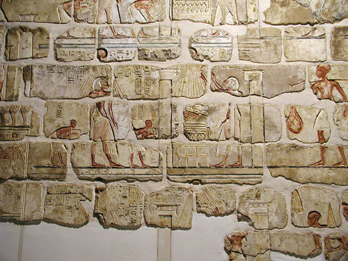 Настенная роспись храма Эхнатона в Карнаке. Музей в Луксоре