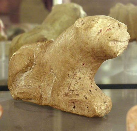 Известняковый лев. Музей египетской археологии Петри.