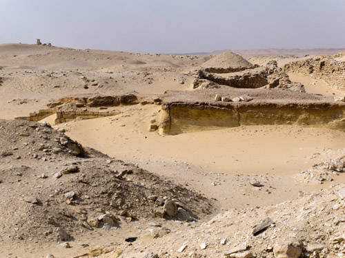 Вид на запад от алтаря пирамиды Джосера.